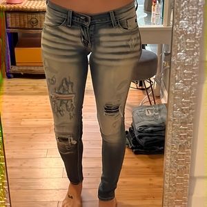5/$25 Kancan distressed jeans NWOT